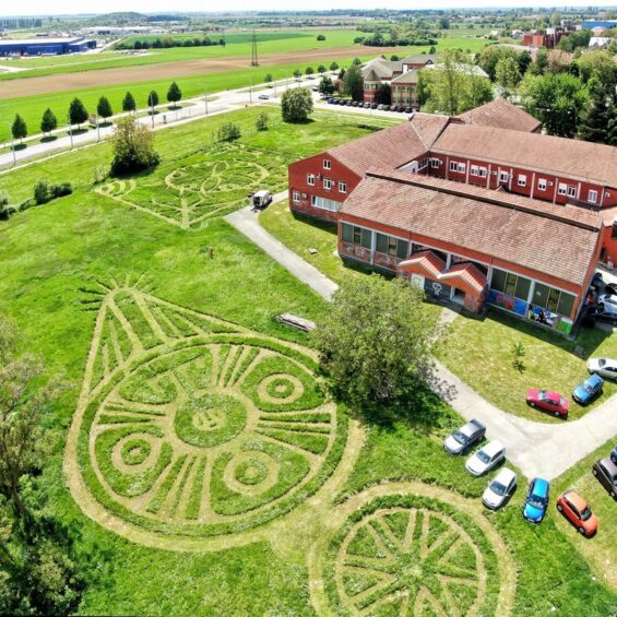 Košnja trave, Proljeće, Osijek